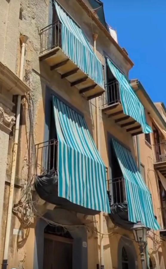 شقة Casa Maestrale تْشيفالو المظهر الخارجي الصورة